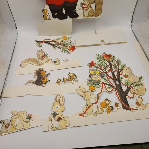 Vintage Hallmark "Santa and His Friends" Centerpiece Paper 13.25" - Picture 4 of 5